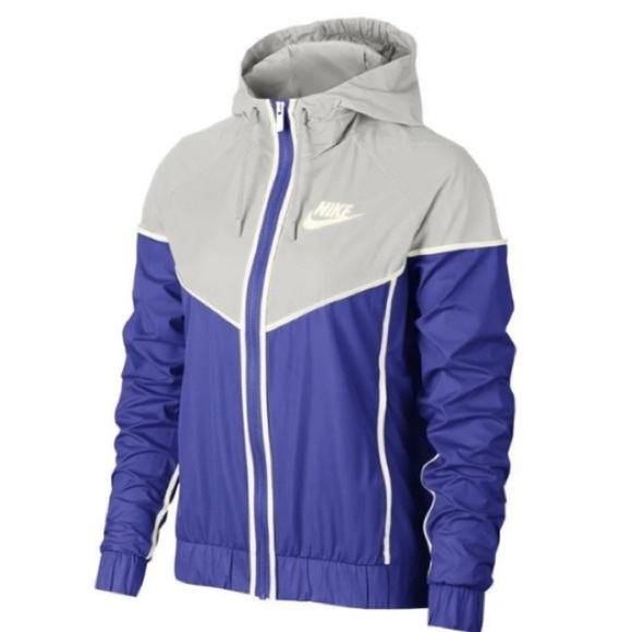 Nike Sportswear Women’s Windrunner Hooded Jacket Medium - Picture 16 of 16